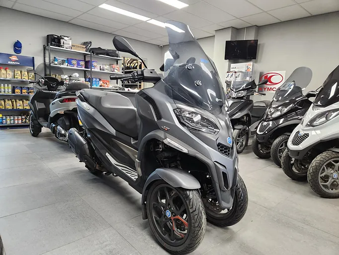 Piaggio MP3 530 HPE 